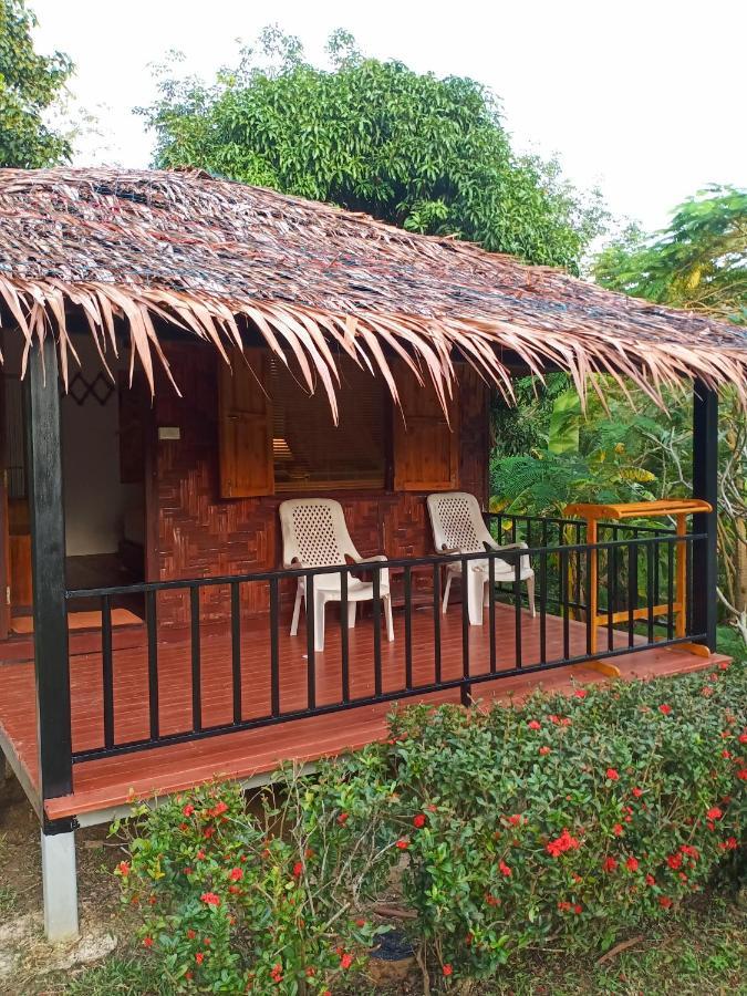Mookies Bungalows 코묵 외부 사진
